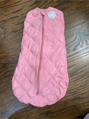 DREAMLAND Weighted 0-6 mnths Baby Swaddle Sack in Pink